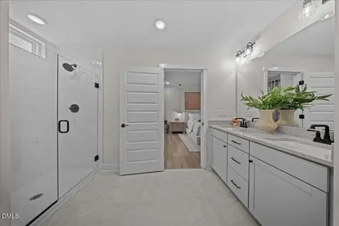 10913 Bayflower Way Raleigh NC 27617