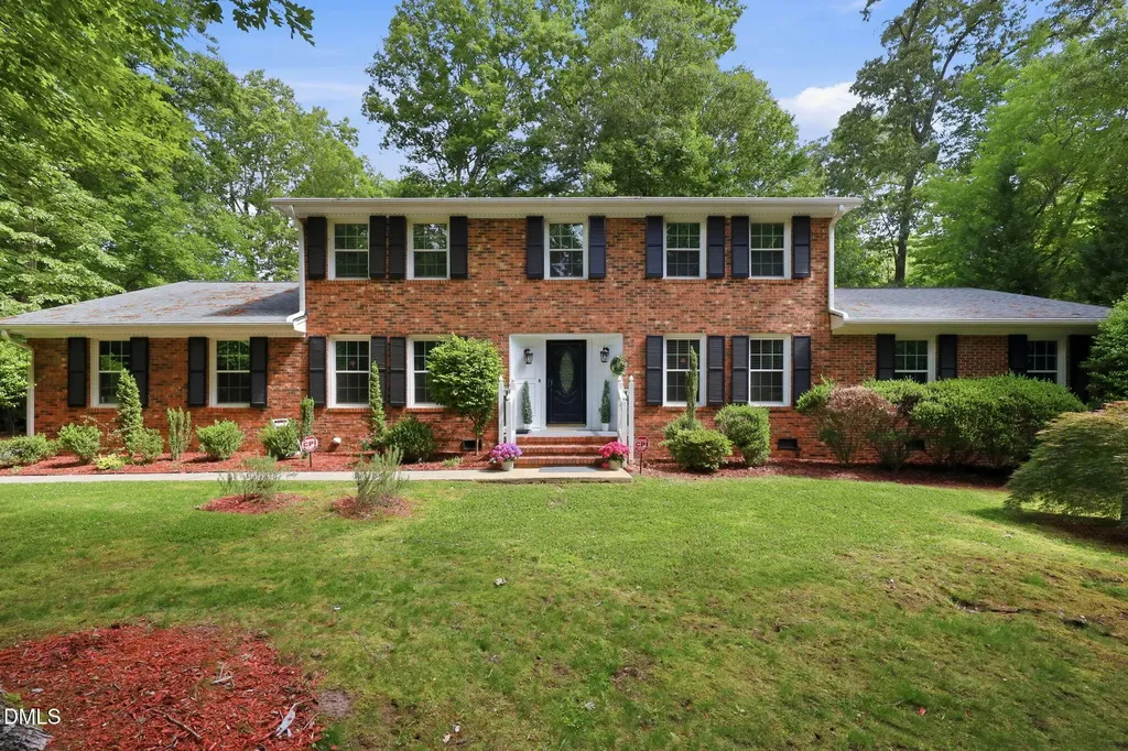 100 Moray Court Cary NC 27511