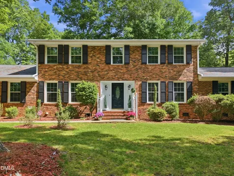 100 Moray Court Cary NC 27511