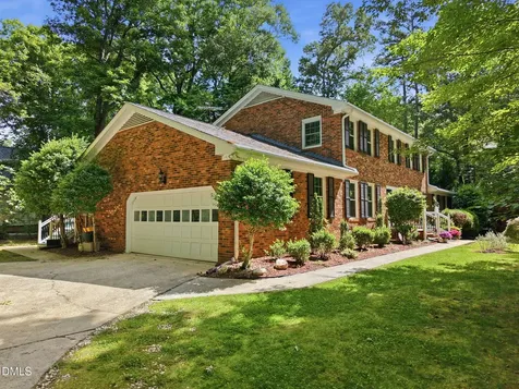 100 Moray Court Cary NC 27511