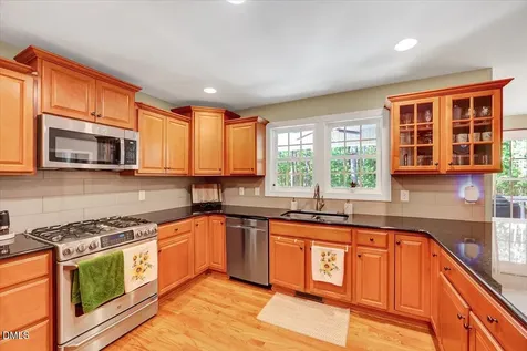 21 Willow Run Sanford NC 27332