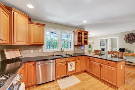 21 Willow Run Sanford NC 27332