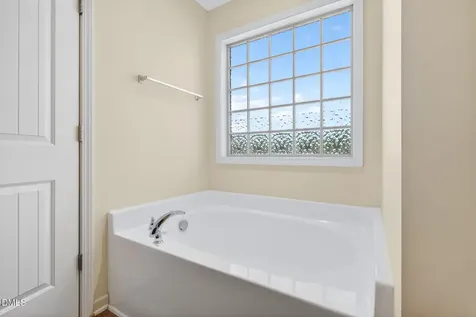 226 Beaconwood Lane Holly Springs NC 27540