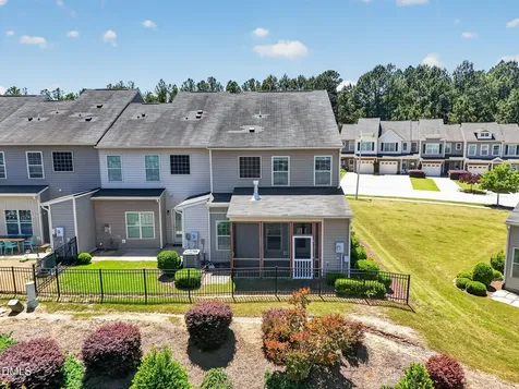 226 Beaconwood Lane Holly Springs NC 27540