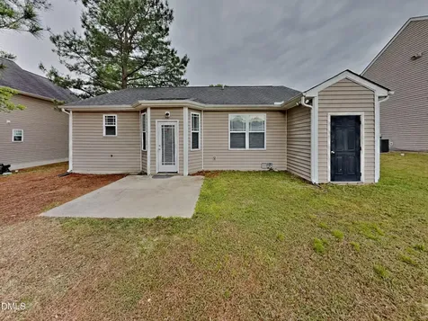2403 King Malcolm Lane Zebulon NC 27597