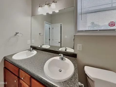 2403 King Malcolm Lane Zebulon NC 27597