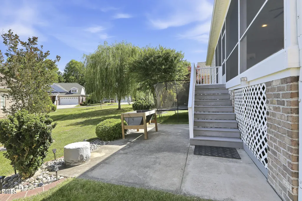 813 Canyoncreek Lane Fuquay Varina NC 27526