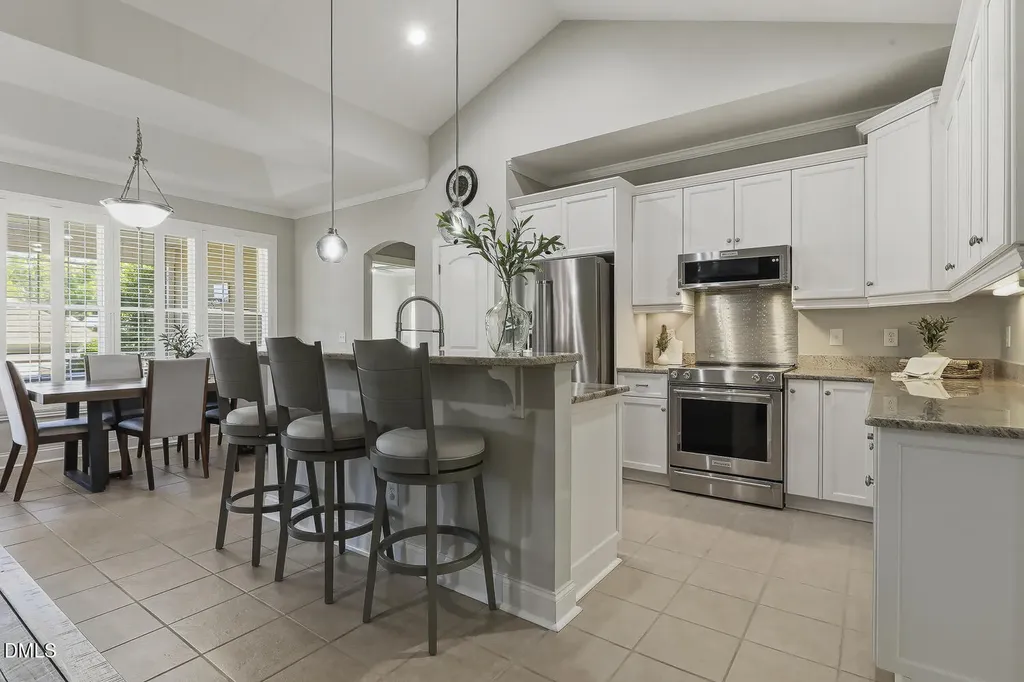 813 Canyoncreek Lane Fuquay Varina NC 27526