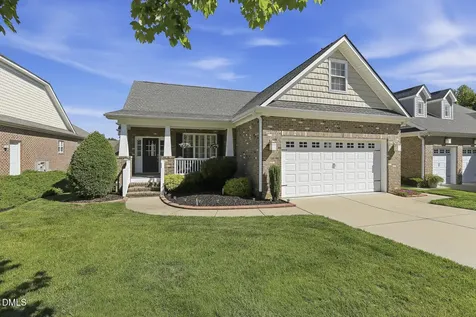 813 Canyoncreek Lane Fuquay Varina NC 27526