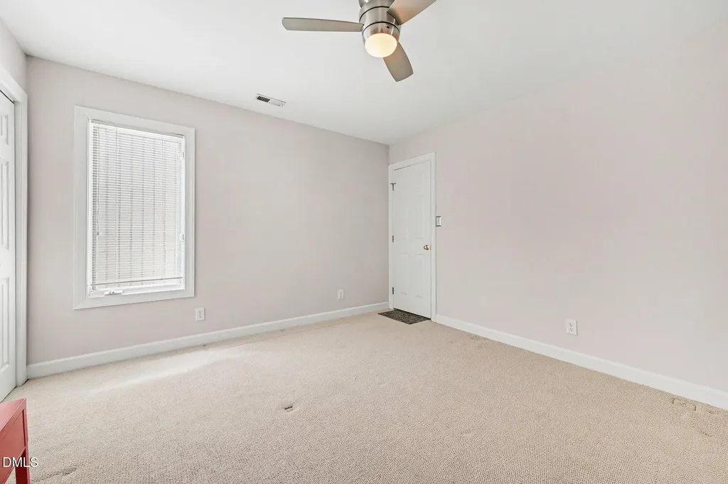 9 Tottenham Lane Chapel Hill NC 27517