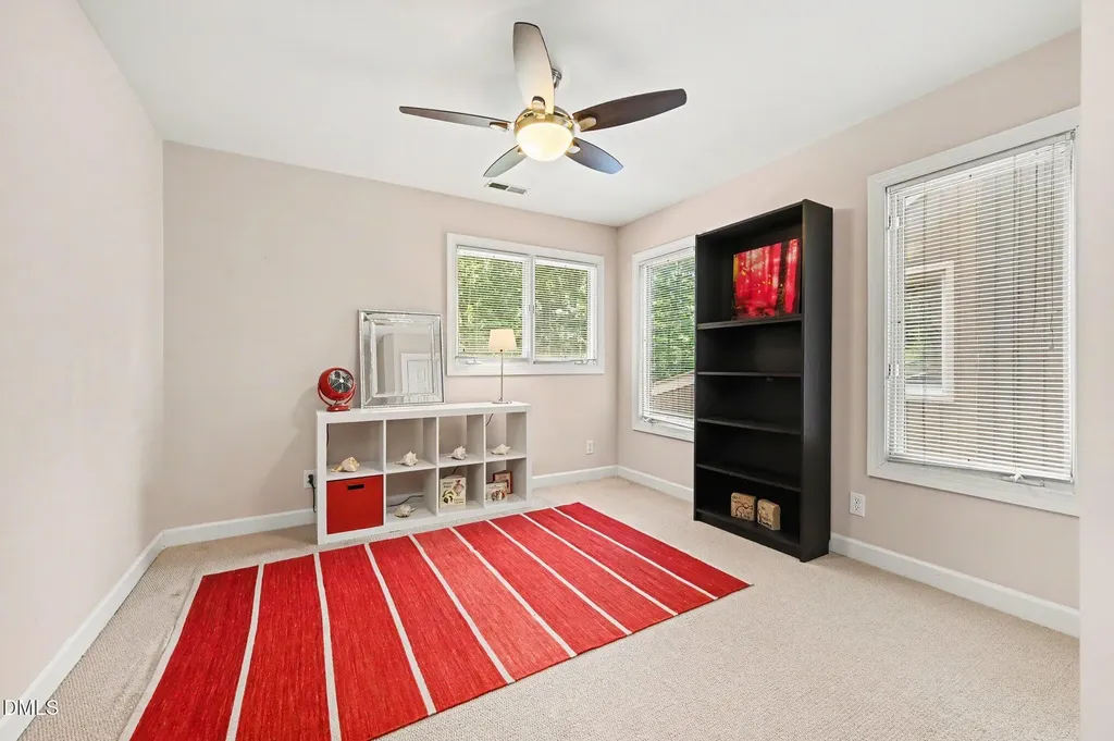 9 Tottenham Lane Chapel Hill NC 27517