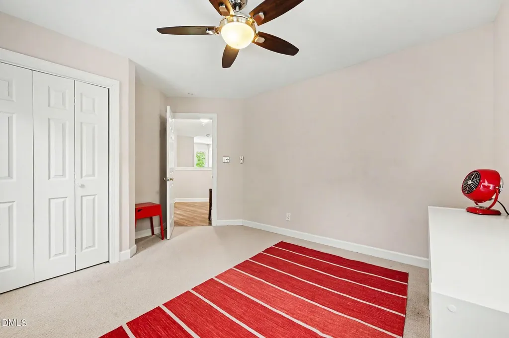 9 Tottenham Lane Chapel Hill NC 27517
