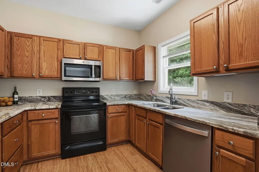 212 N Honey Springs Avenue Fuquay Varina NC 27526