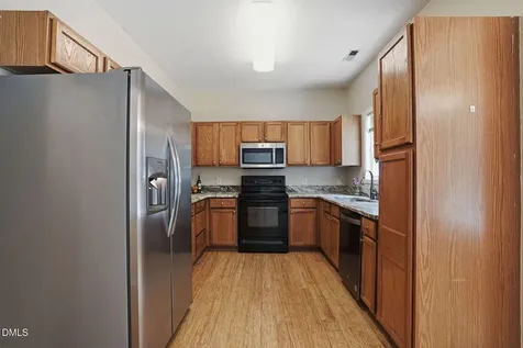 212 N Honey Springs Avenue Fuquay Varina NC 27526