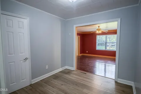 502 S 6th Avenue Siler City NC 27344