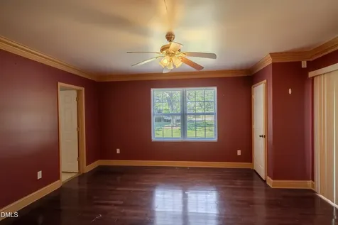 502 S 6th Avenue Siler City NC 27344