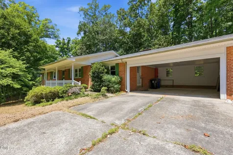 609 Canterbury Road Sanford NC 27330
