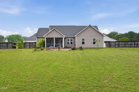 38 Widgeon Way Lillington NC 27546