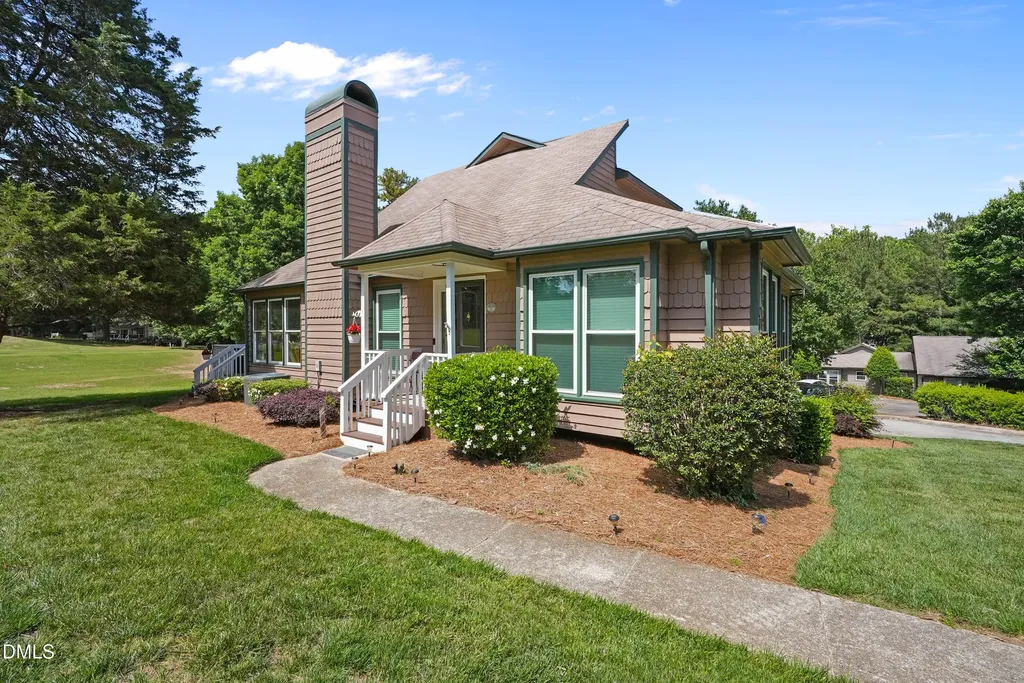 2032 Willow Hill Lane Clayton NC 27520