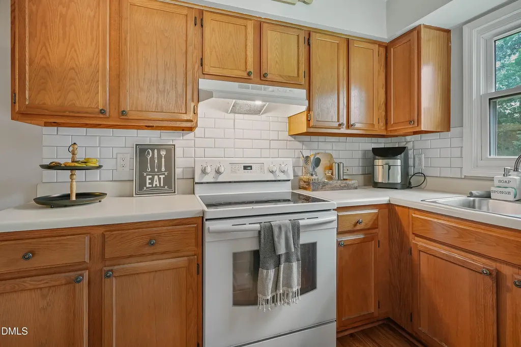 2032 Willow Hill Lane Clayton NC 27520