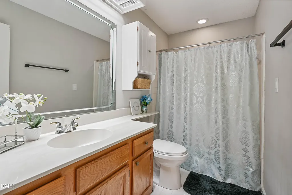 2032 Willow Hill Lane Clayton NC 27520