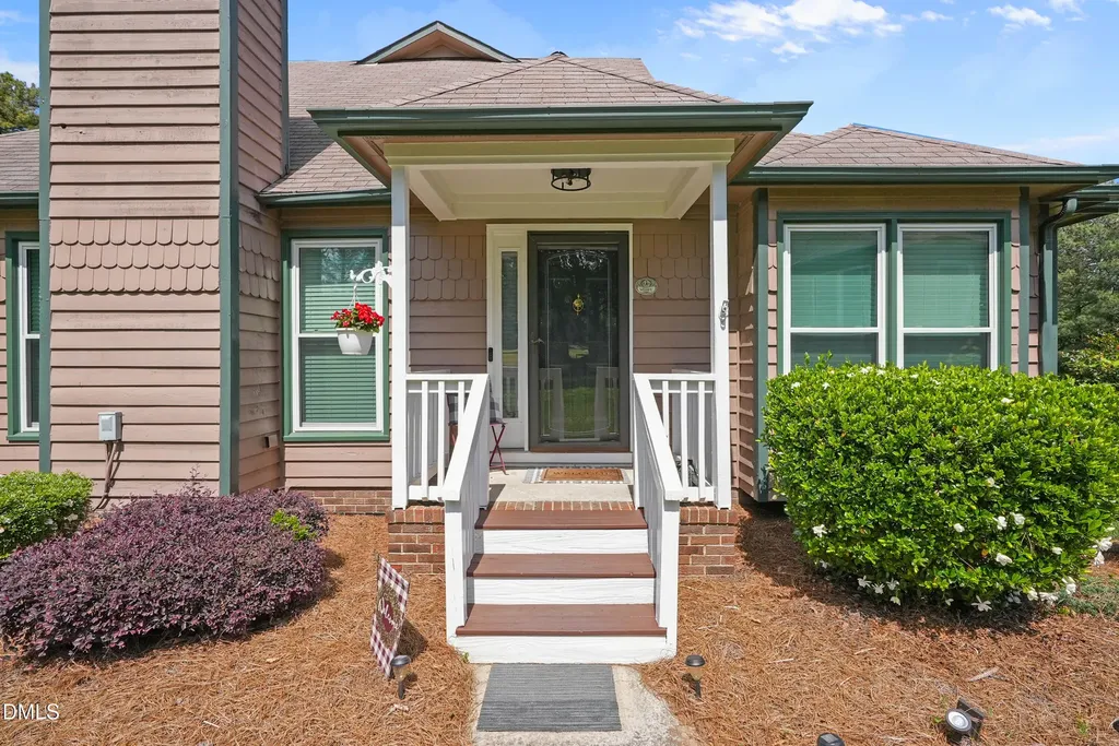 2032 Willow Hill Lane Clayton NC 27520