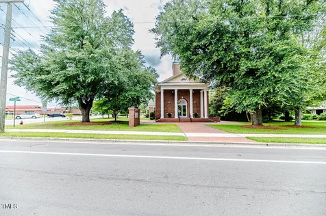 211 S Main Street Broadway NC 27505