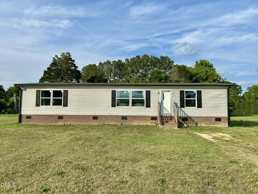 313 Old Country Lane Selma NC 27576