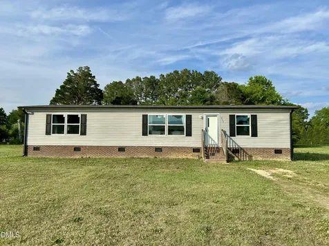 313 Old Country Lane Selma NC 27576