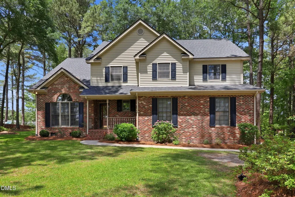 151 Crown Point Sanford NC 27332