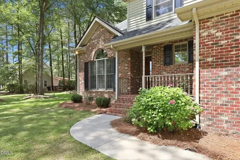 151 Crown Point Sanford NC 27332