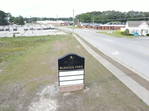 4 Four Oaks Place Dunn NC 28334
