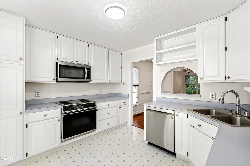 4305 Dinwiddie Court Raleigh NC 27604