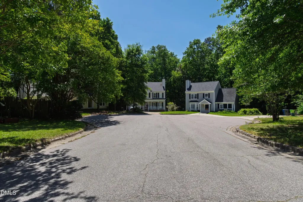 4305 Dinwiddie Court Raleigh NC 27604