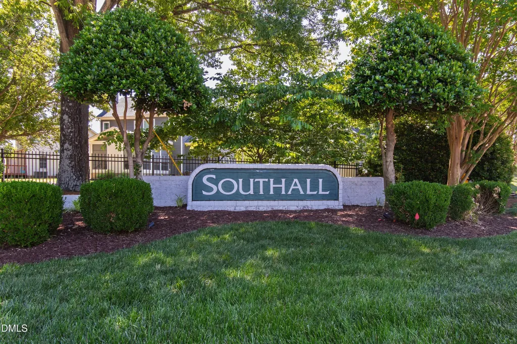 4305 Dinwiddie Court Raleigh NC 27604