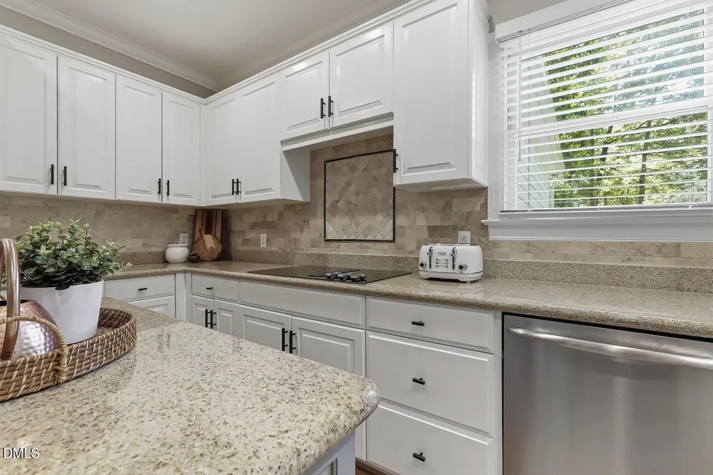 429 Grosvenor Drive Raleigh NC 27615
