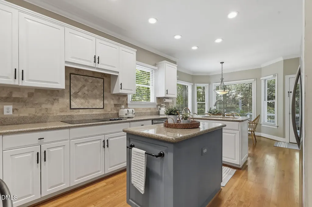 429 Grosvenor Drive Raleigh NC 27615