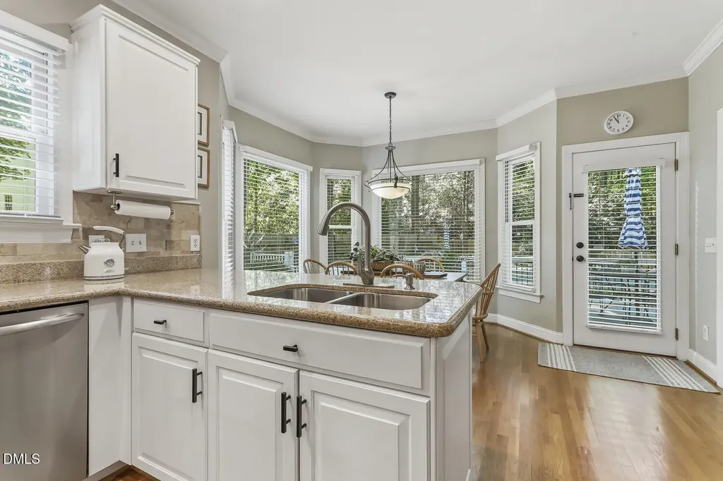 429 Grosvenor Drive Raleigh NC 27615