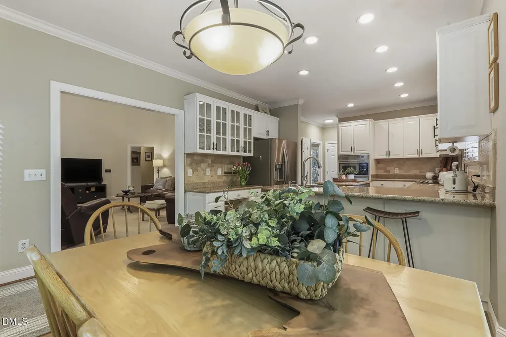 429 Grosvenor Drive Raleigh NC 27615