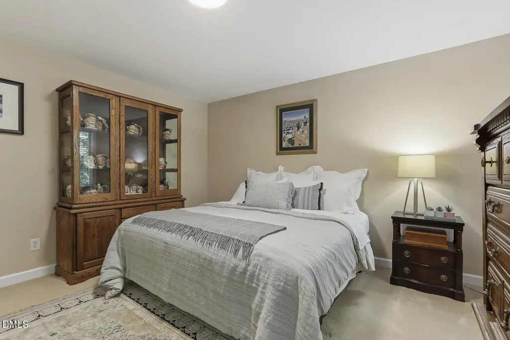 429 Grosvenor Drive Raleigh NC 27615