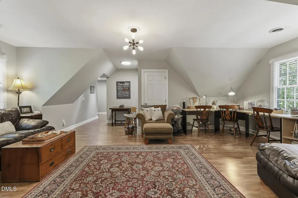 429 Grosvenor Drive Raleigh NC 27615