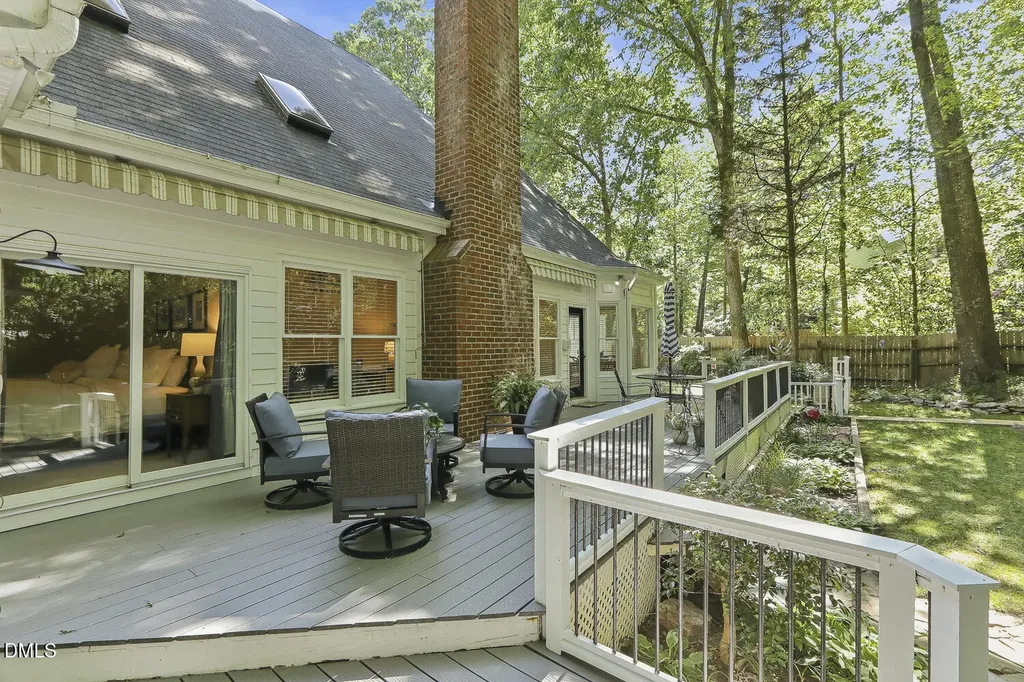429 Grosvenor Drive Raleigh NC 27615