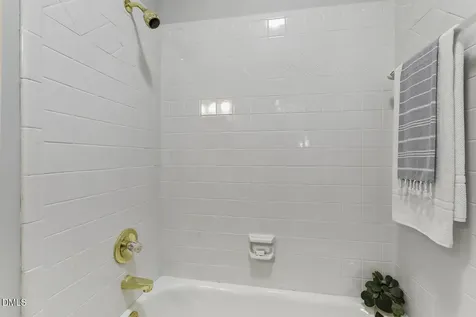 429 Grosvenor Drive Raleigh NC 27615