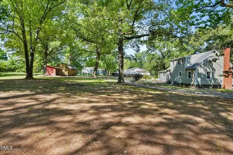 409 Forest Avenue Broadway NC 27505