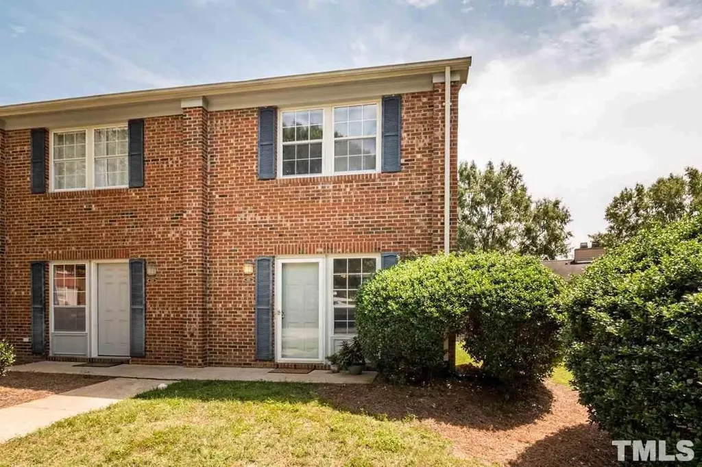 135 Coleridge Court Carrboro NC 27510