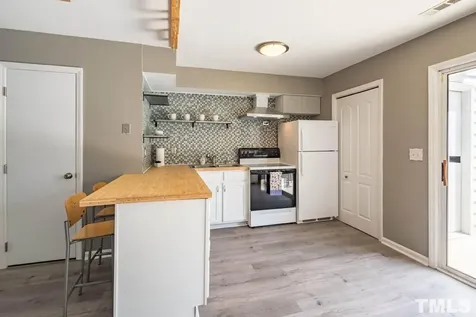 135 Coleridge Court Carrboro NC 27510