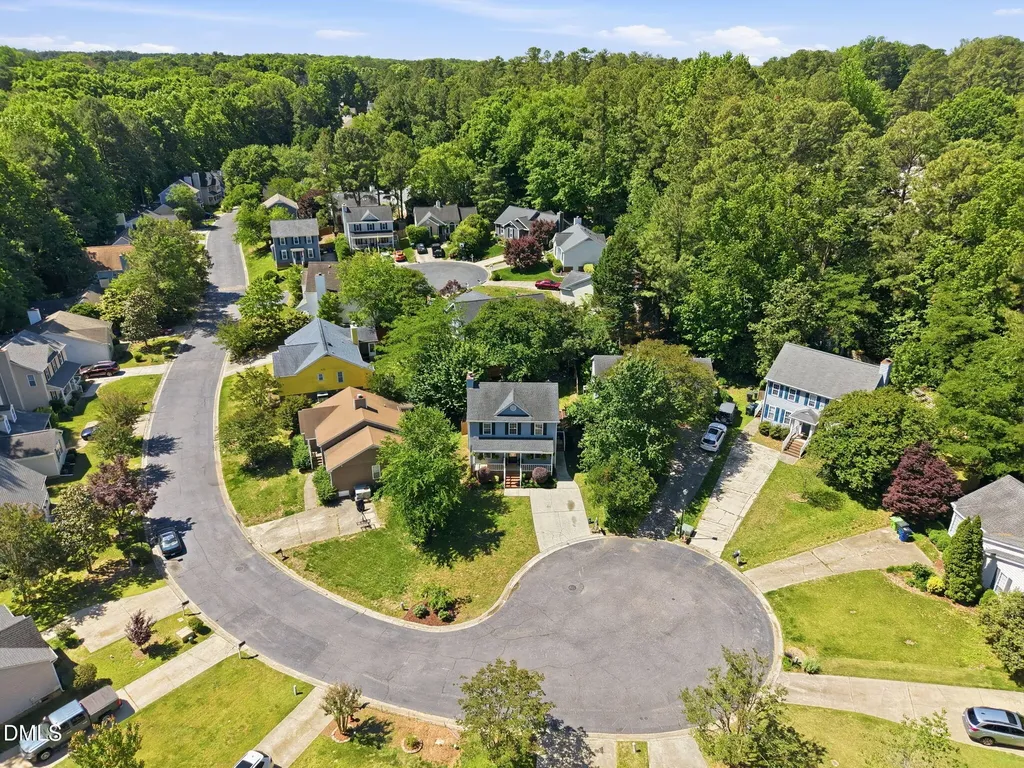 4625 Timberhurst Drive Raleigh NC 27612