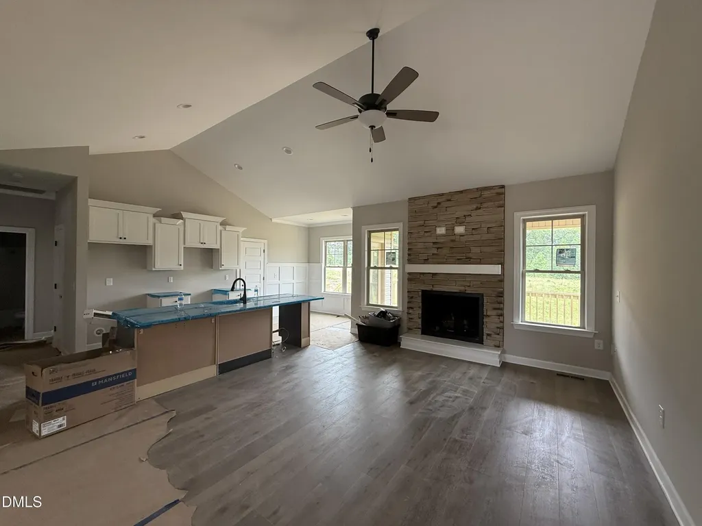 193 Royal Avenue Selma NC 27576