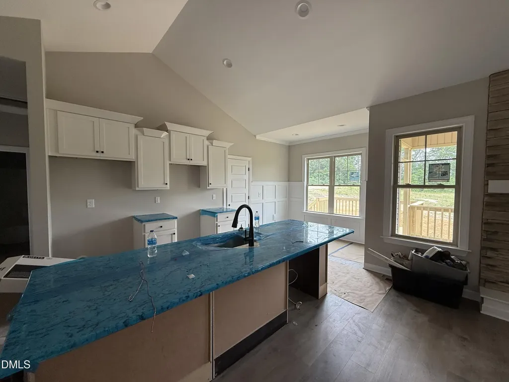 193 Royal Avenue Selma NC 27576