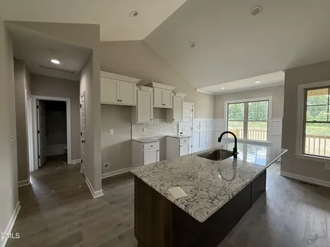 193 Royal Avenue Selma NC 27576